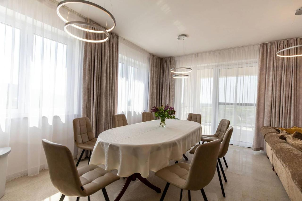Aszuvilag Rezidencia With Sauna & Jacuzzi Legyesbenye Bagian luar foto