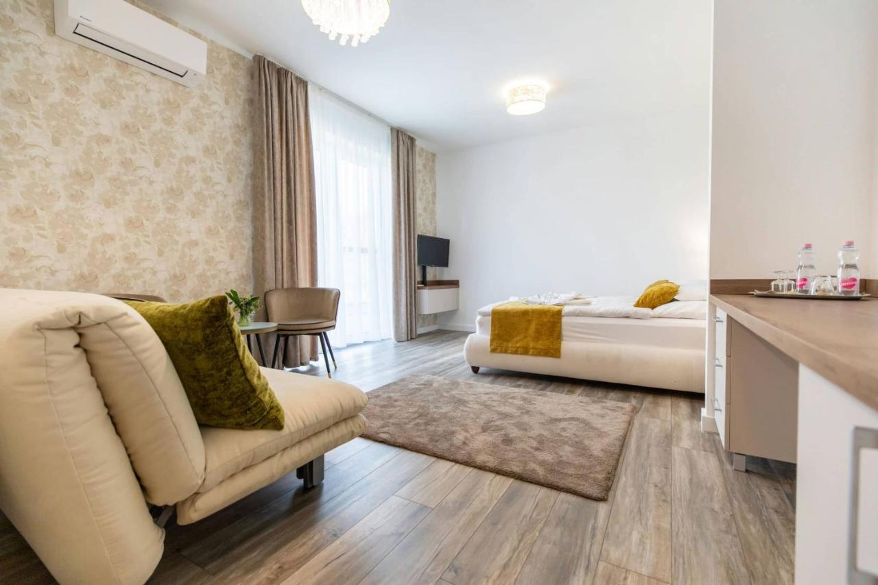 Aszuvilag Rezidencia With Sauna & Jacuzzi Legyesbenye Bagian luar foto